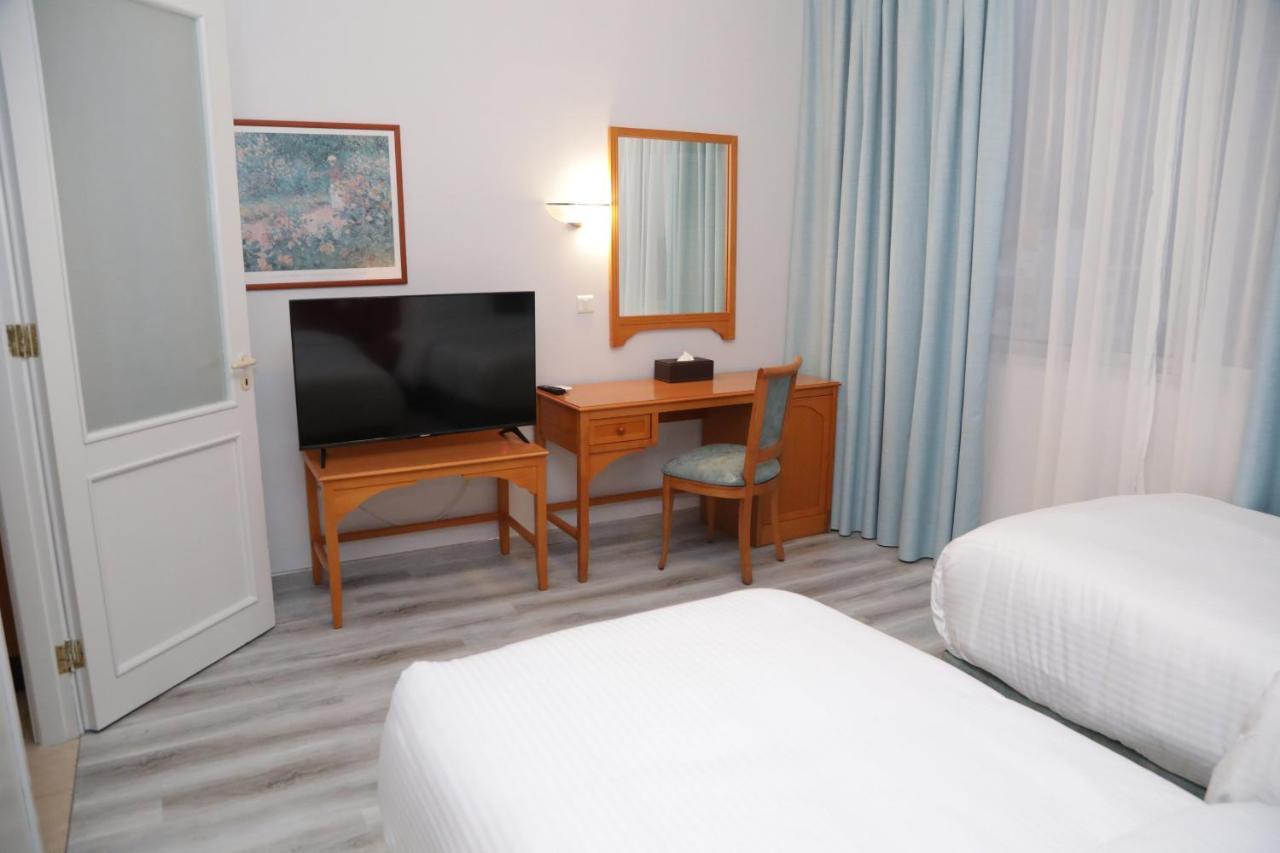 El Sheikh Suites Hotel Bejrút Kültér fotó