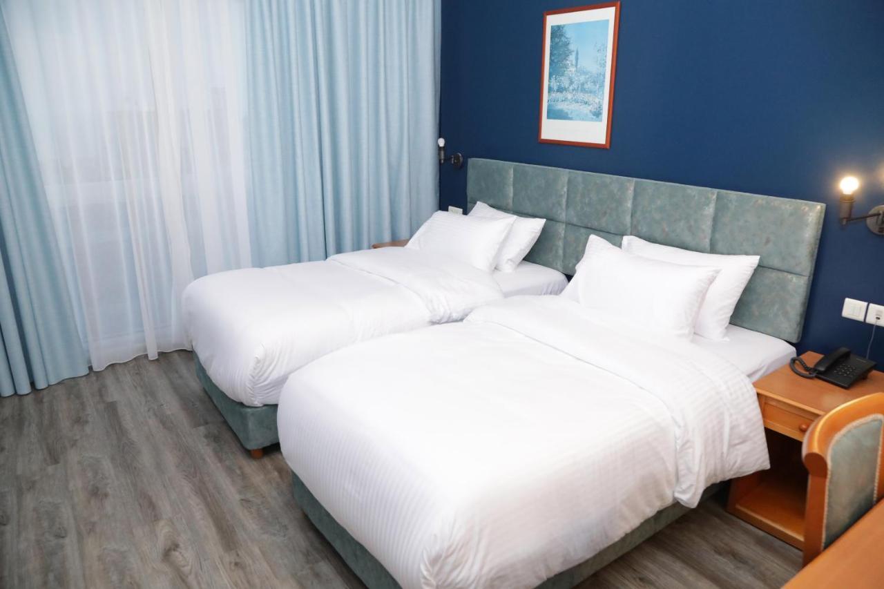 El Sheikh Suites Hotel Bejrút Kültér fotó