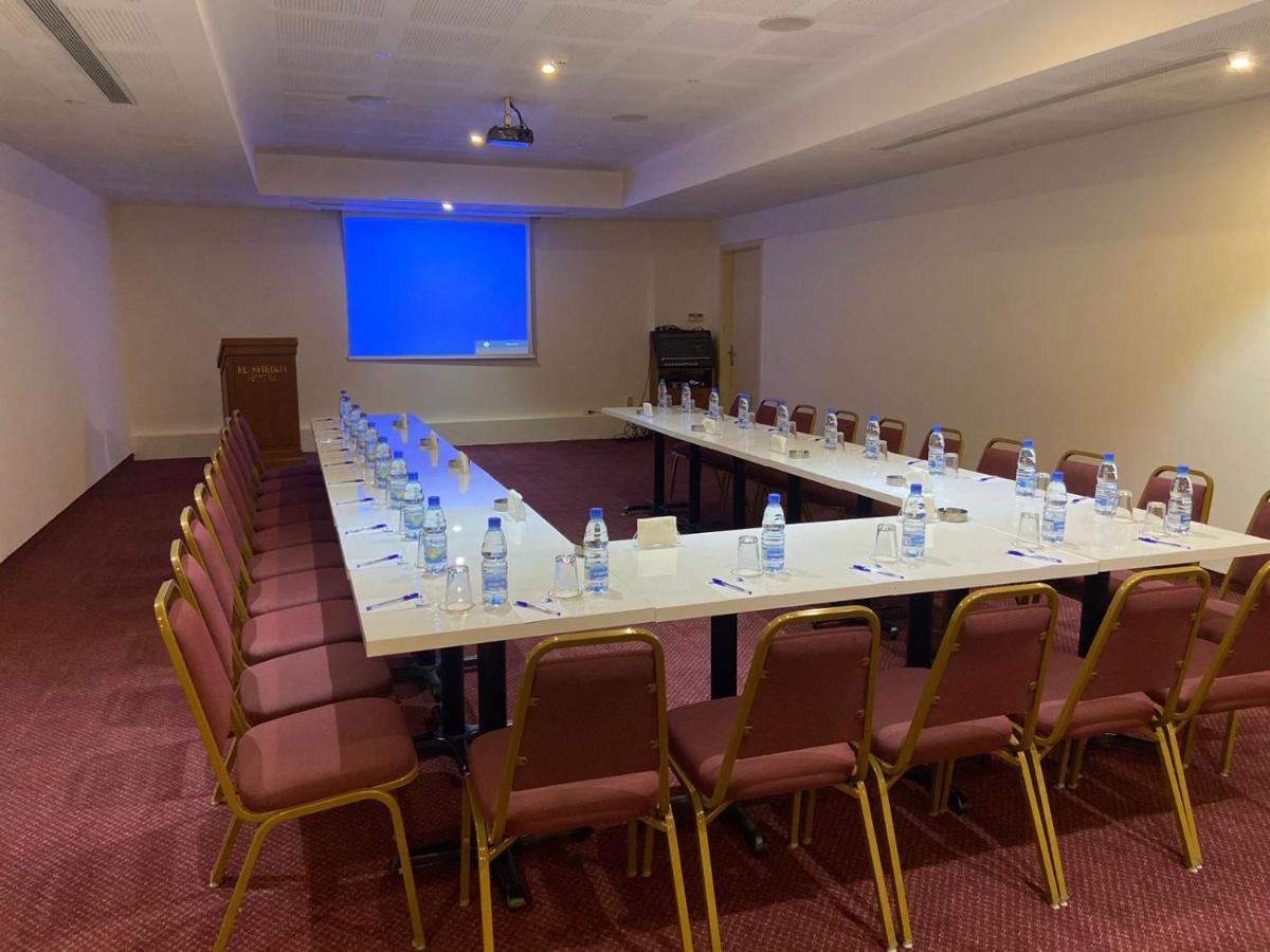 El Sheikh Suites Hotel Bejrút Kültér fotó