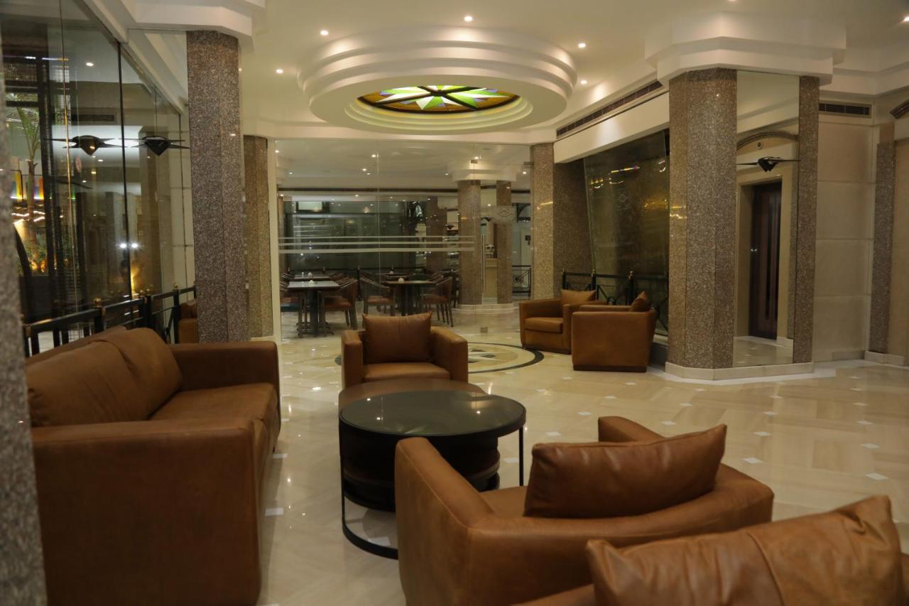 El Sheikh Suites Hotel Bejrút Kültér fotó