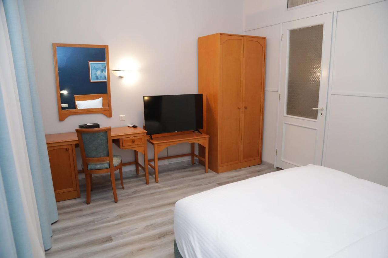 El Sheikh Suites Hotel Bejrút Kültér fotó