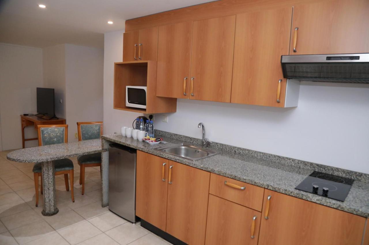 El Sheikh Suites Hotel Bejrút Kültér fotó