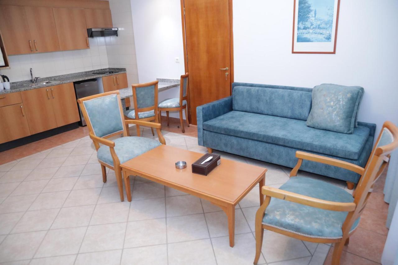 El Sheikh Suites Hotel Bejrút Kültér fotó