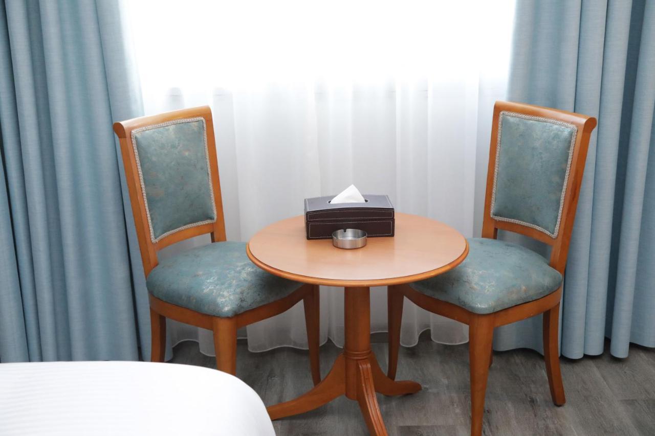 El Sheikh Suites Hotel Bejrút Kültér fotó