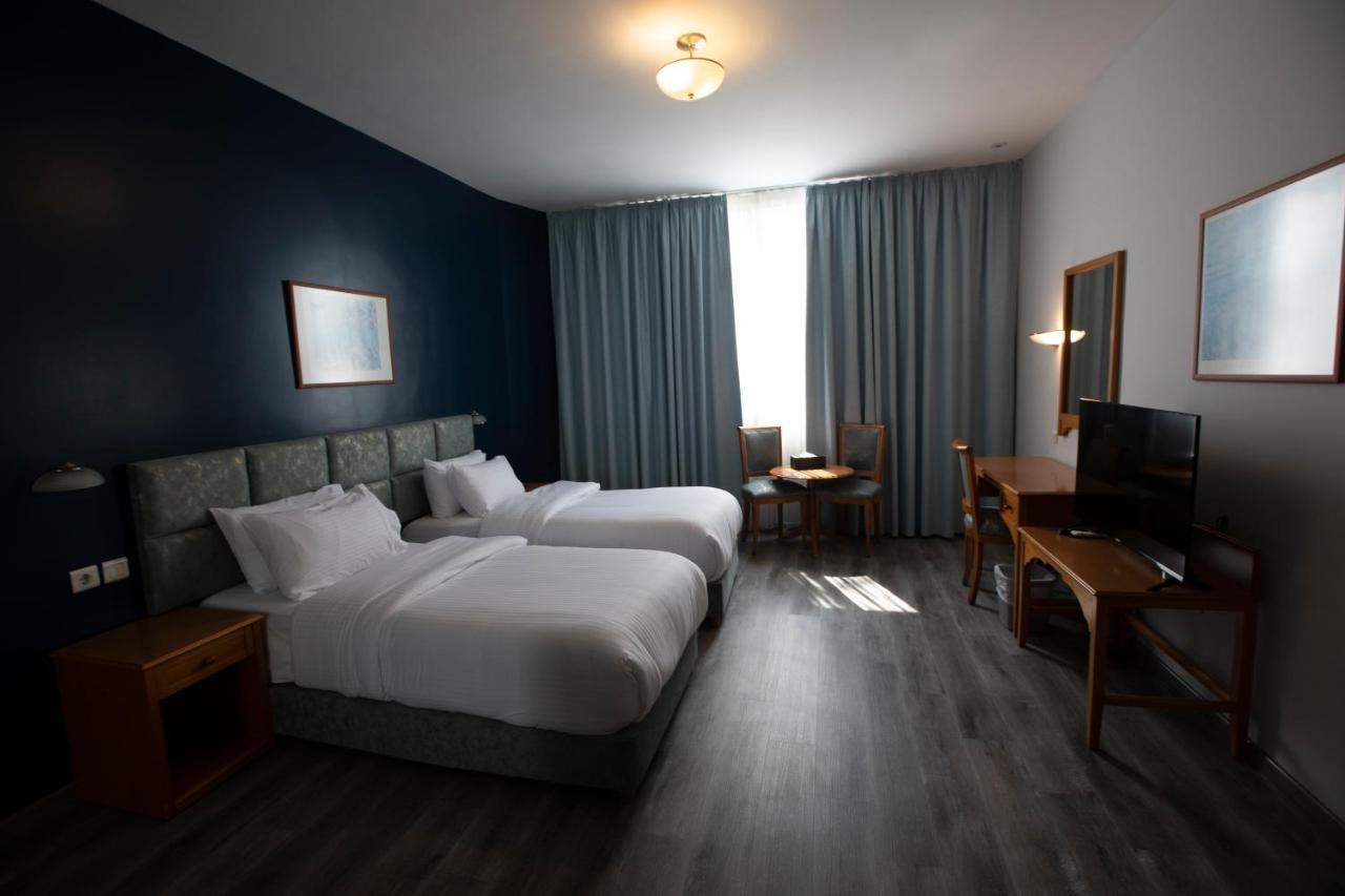 El Sheikh Suites Hotel Bejrút Kültér fotó