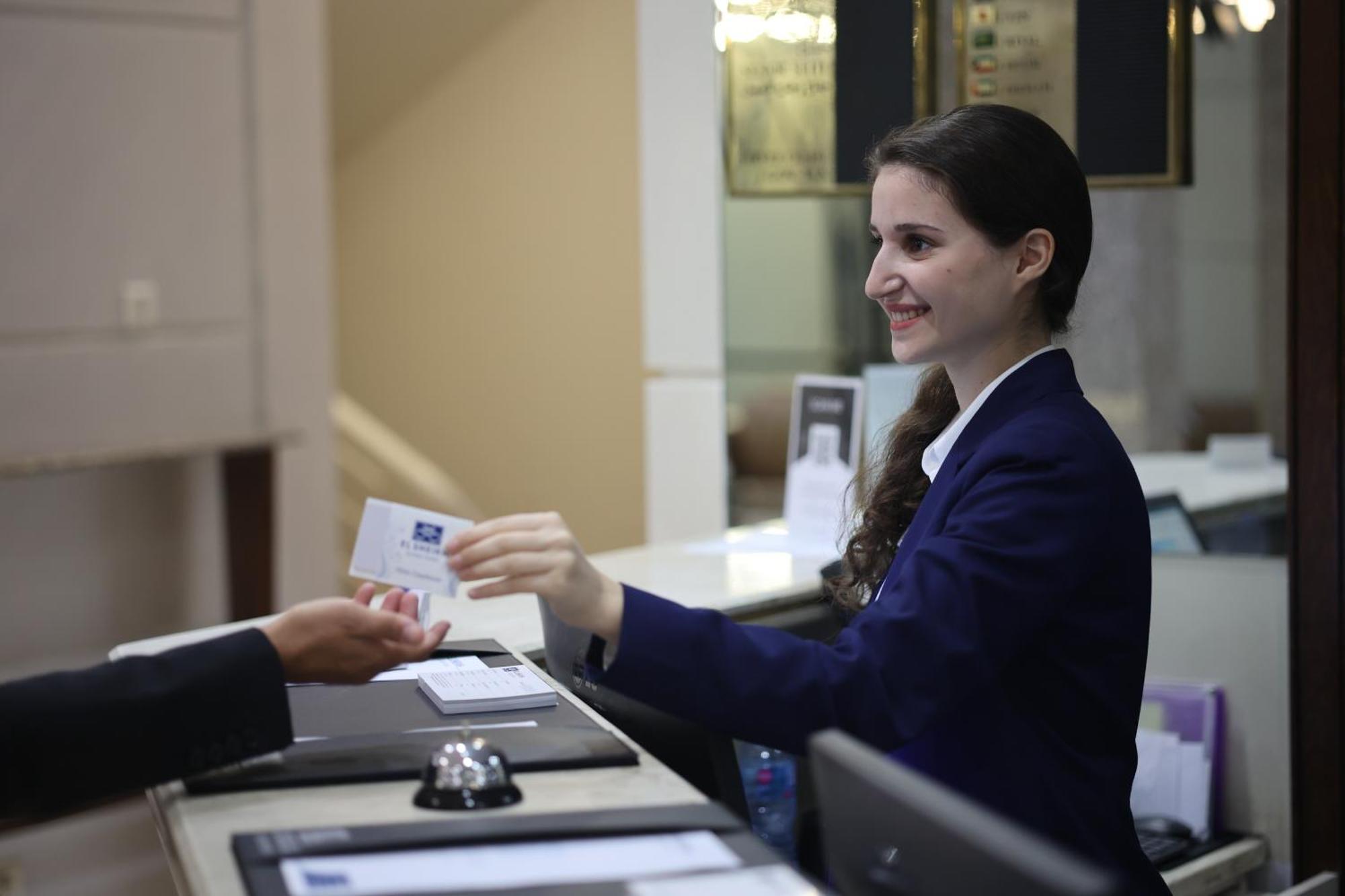 El Sheikh Suites Hotel Bejrút Kültér fotó