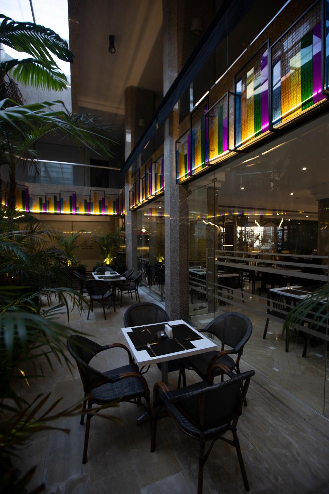 El Sheikh Suites Hotel Bejrút Kültér fotó